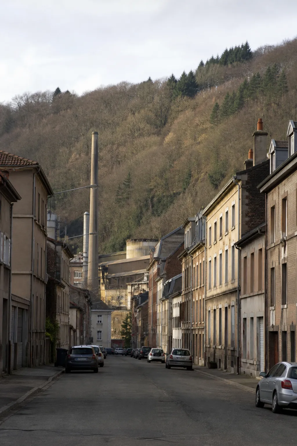 Immeubles anciens d’une ville industrielle de fond de vallée